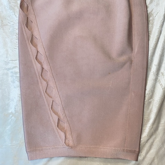 House of London  Blush Dress sz XS small stain barely noticeable (see pic) - Picture 3 of 6